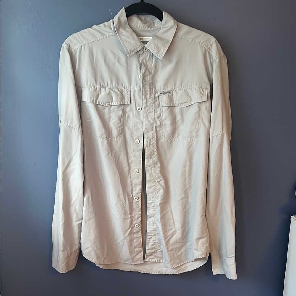Men's Light Gray Columbia Button-Up Outdoor Shirt